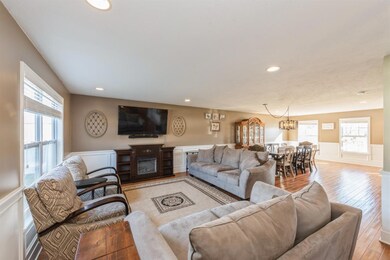 13050 Massachusetts St, Crown Point, IN 46307 - photo 4