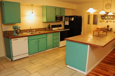 Kitchen 3