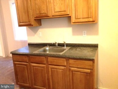 5215 Pine St, Philadelphia, PA 19143 - photo 6