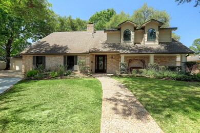 10222 Meadow Lake Ln, Houston, TX 77042 - photo 2
