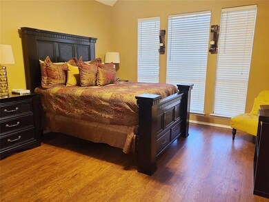 6406 Debbie Cir, Rowlett, TX 75089 - photo 2