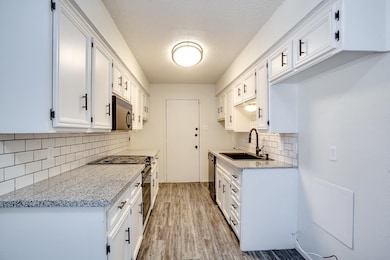 4749 2nd St, Lubbock, TX 79416 - photo 7