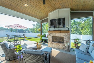 941 Omaha Cir. HD-28