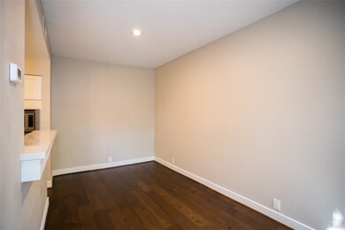 285 Litchfield Ln, Houston, TX 77024 - photo 7