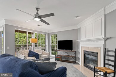 21845 Baldwin Square unit 201, Sterling, VA 20164 - photo 2