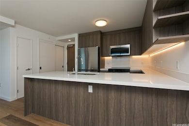 1515 Liona St unit 2902, Honolulu, HI 96814 - photo 3