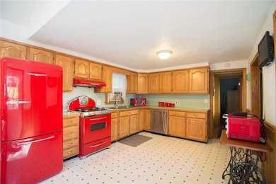 239 Summer St, Cranston, RI 02910 - photo 3