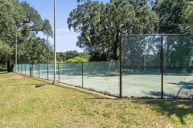 1130 Beach Blvd unit 307, Biloxi, MS 39530 - photo 4