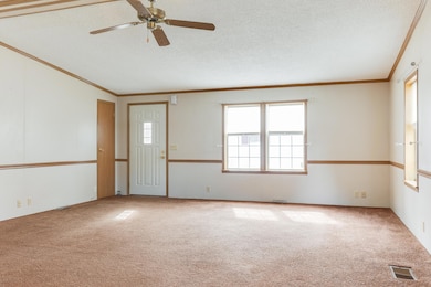 109 Cadgewith E, Lansing, MI 48906 - photo 5