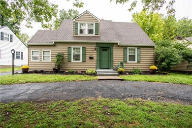 1327 W 29th St S, Independence, MO 64052 - photo 2