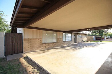 3831 W GRISWOLD RD Phoenix AZ 85051