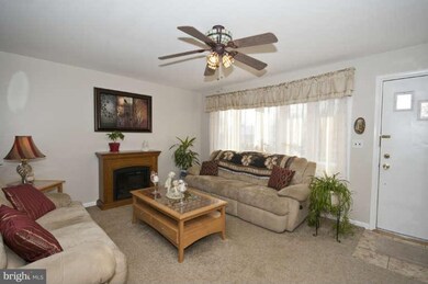 2 Parkwind Ct, Parkville, MD 21234 - photo 2