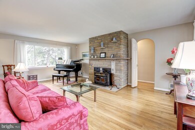 11 Stanley Ln, Silver Spring, MD 20904 - photo 6