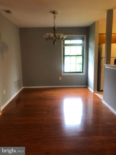 240 Wyndham Place, Trenton, NJ 08691 - photo 5