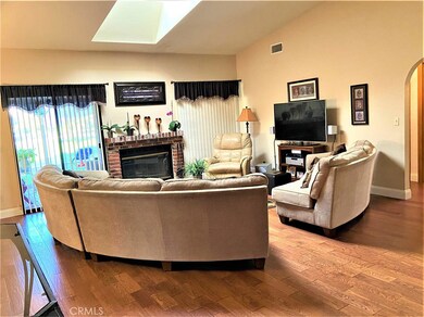 13947 Arrowhead Dr, Victorville, CA 92395 - photo 6