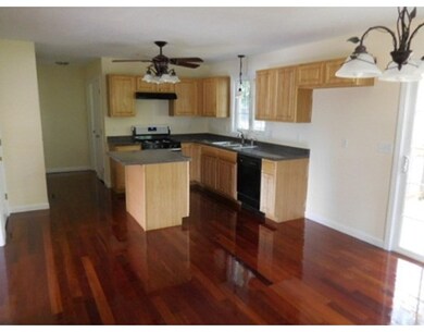 60 Switzer Ave, Springfield, MA 01109 - photo 3