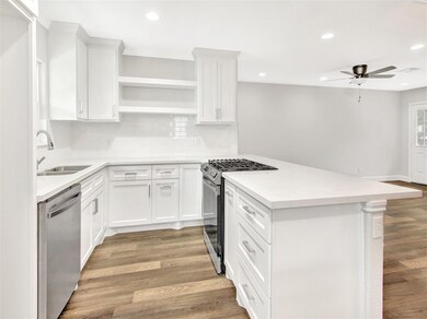 Another view of the kitchen.