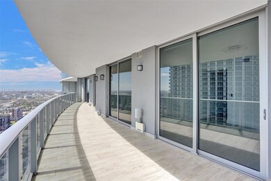 Aria on the Bay unit 4510, Miami, FL 33132 - photo 3