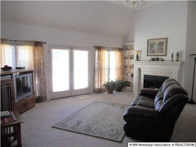 5726 Michaelson Dr, Olive Branch, MS 38654 - photo 2