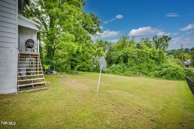 948 Anderson St, Bristol, TN 37620 - photo 5