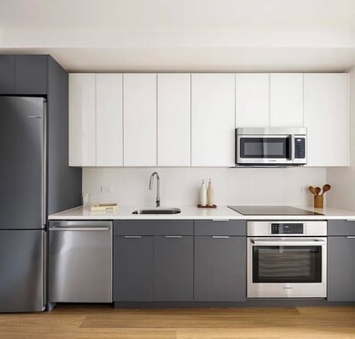 5 S 5th St unit 504, Brooklyn, NY 11249 - photo 3