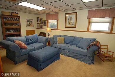 37135 E Lakeland Dr, Mechanicsville, MD 20659 - photo 5