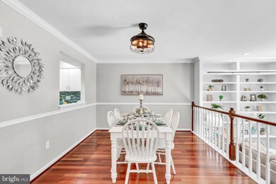 9015 Golden Sunset Ln, Springfield, VA 22153 - photo 3