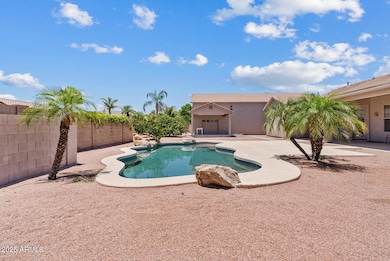 Pebble tec pool