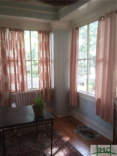 enclosed sunroom