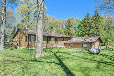 32390 Edison Rd, New Carlisle, IN 46552 - photo 7