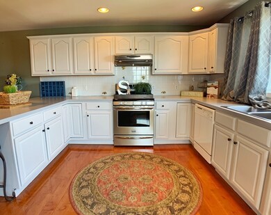 372 Adams St, Fall River, MA 02720 - photo 4