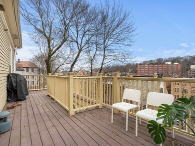 40 University Rd unit 2, Brookline, MA 02445 - photo 2