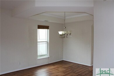 DINING AREA W/TRAY CEILING