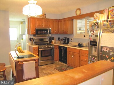 8180 Wyndam Rd, Pennsauken, NJ 08109 - photo 5