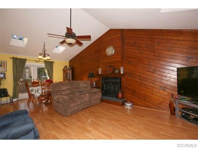 HUGE grand/family room with cathedral ceiling and 
