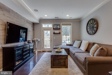 808 Montgomery St, Alexandria, VA 22314 - photo 2