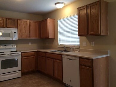 12332 Chiseled Stone Dr, Fishers, IN 46037 - photo 6