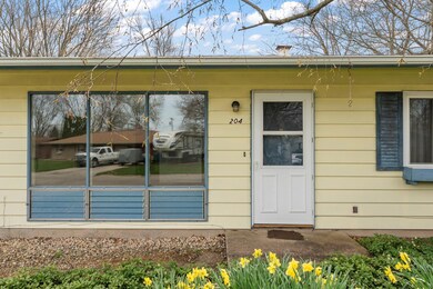 204 W 15th St, La Porte, IN 46350 - photo 3