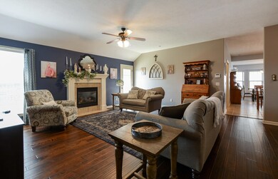 784 E Roubidoux St, Nixa, MO 65714 - photo 5