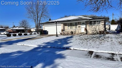 12215 Bliss Ct, Sterling Heights, MI 48312 - photo 3