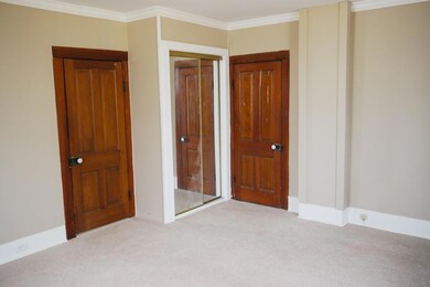br1 closet