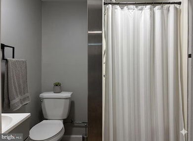 114 N 3rd St unit 2, Philadelphia, PA 19106 - photo 6