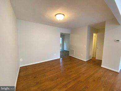 36 Cross Laurel Ct, Germantown, MD 20876 - photo 5