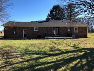821 Hickman Hill Rd, Frankfort, KY 40601 - photo 5