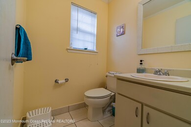 60 County Rd unit F29, Cliffwood, NJ 07721 - photo 7