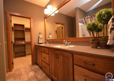 5311 SW Timber Ridge Ln, Topeka, KS 66610 - photo 6