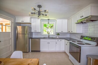 11 Moon St, Enfield, CT 06082 - photo 5