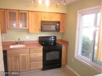 43 Bernadotte Ct, Parkville, MD 21234 - photo 6