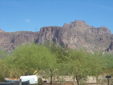 CLOSE TO SUPERSTITION MOUNTAINS