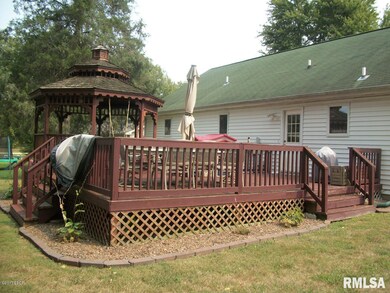 104 Tuttle Dr, Harrisburg, IL 62946 - photo 5